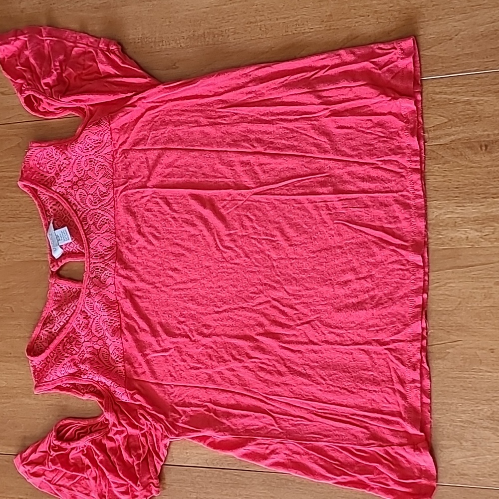 Magazine tank top with ruffle sleeves